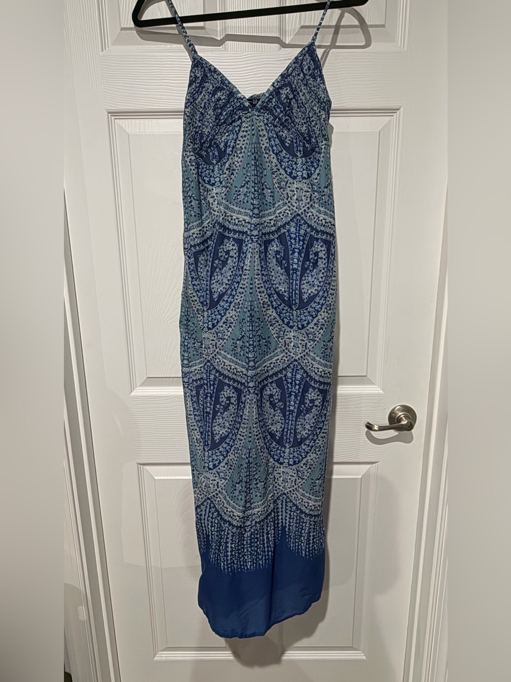 GAP Blue Paisley Strapless Maxi Dress w/pockets